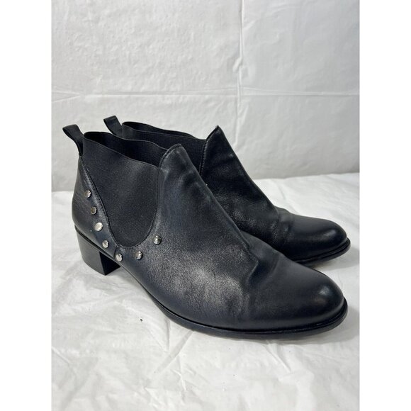 Munro Boots Womens 8 Black Austin Studded Ankle Bootie Almond Toe Leather Casual - Picture 1 of 9